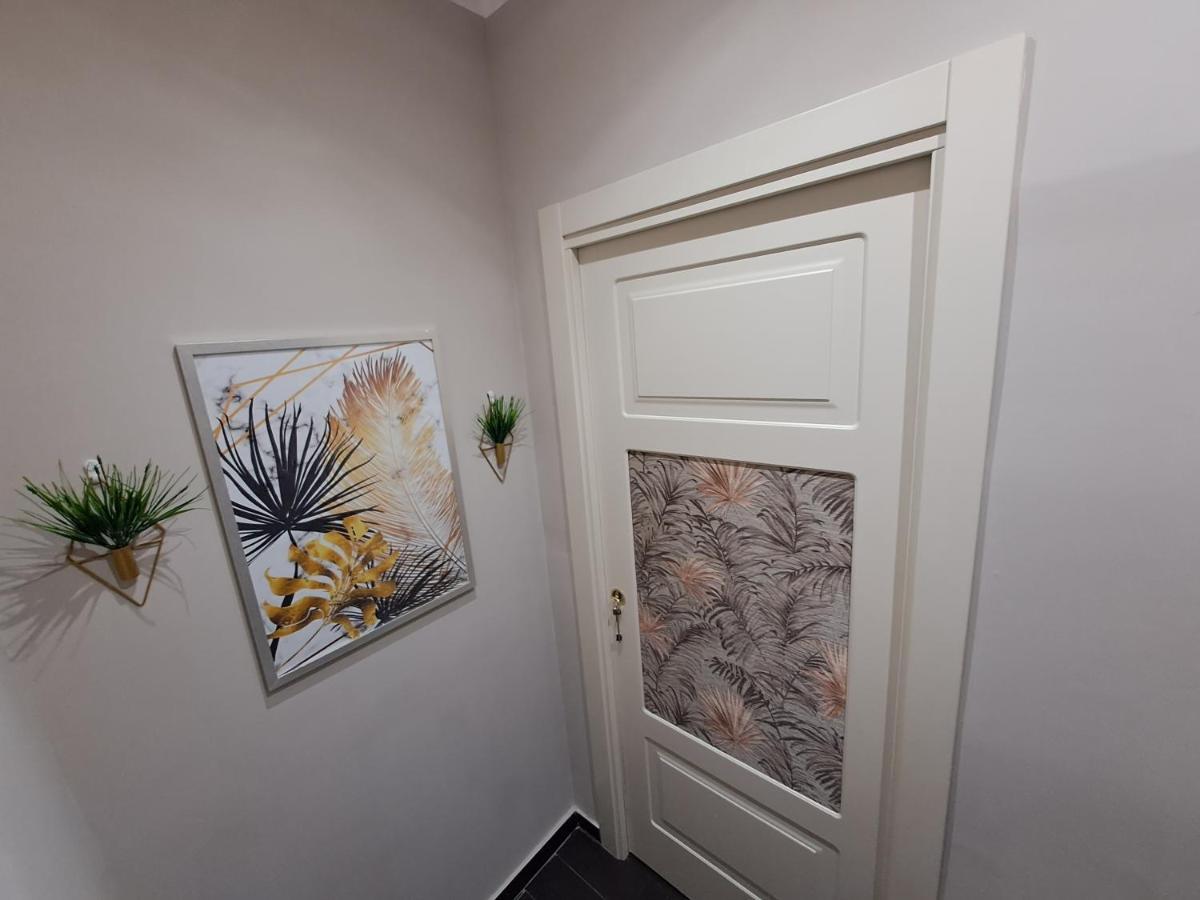 Aircraft Services Rooms Naples Exterior photo